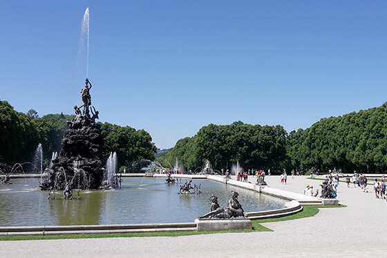 Ein Brunnen in Herrenchiemsee.